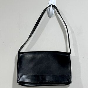 Beautiful Black Purse By Kenneth Cole Reaction
